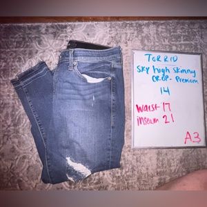 Torrid crop 14 💋2/$20